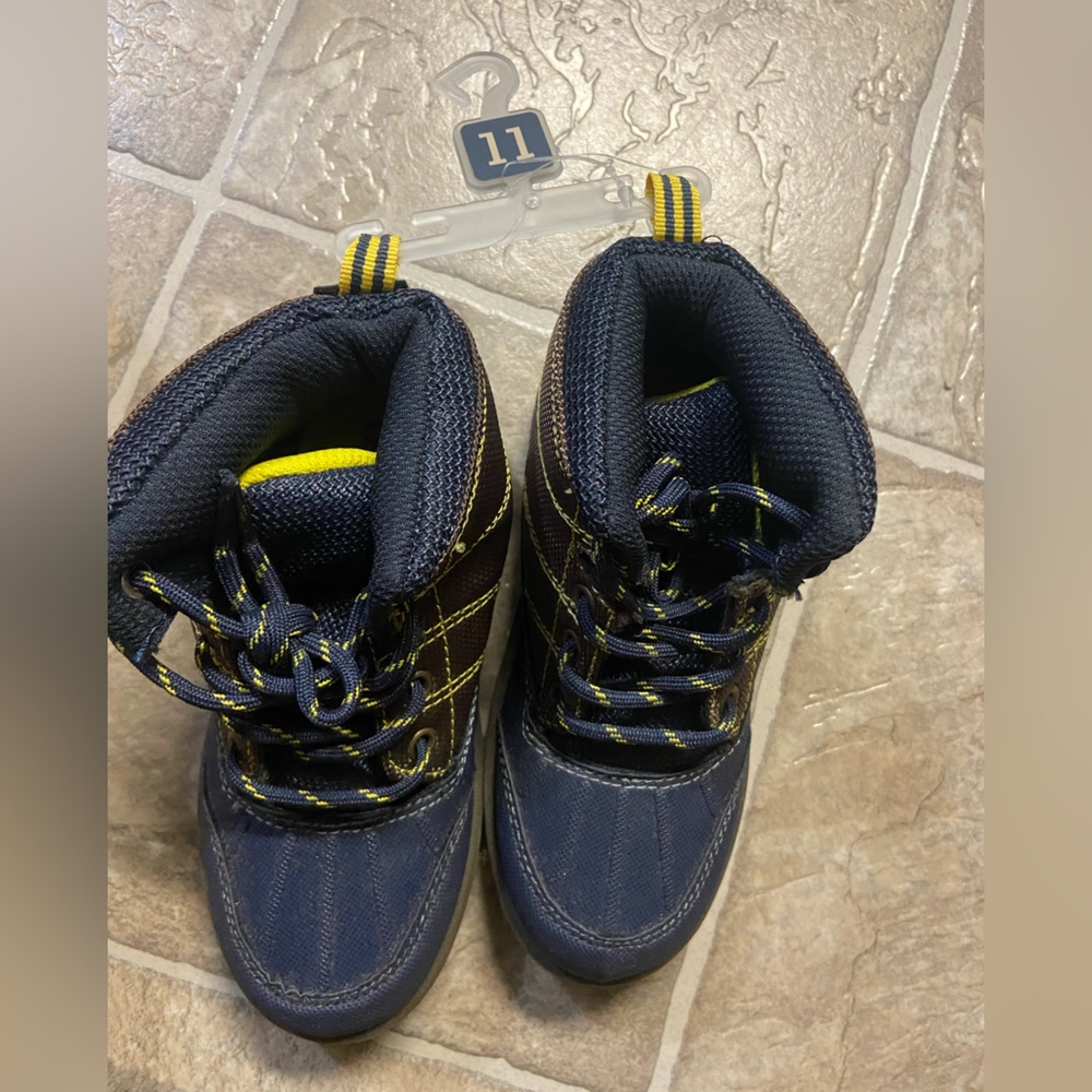 Kids OshKosh B’gosh Navy and Yellow Shoe/Boot